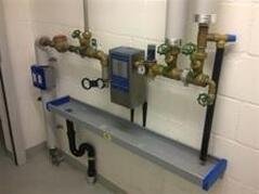 In der Schweiz hängt die Wasserhärte von der Wasserquelle ab. Für 5024 Küttigen finden Sie die Wasserhärte hier.