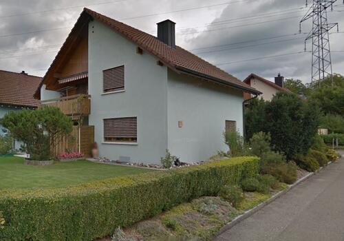 Die Wasserhärte wird als dh oder fh angezeigt. Was ist die Wasserhärte in 5702 Niederlenz?